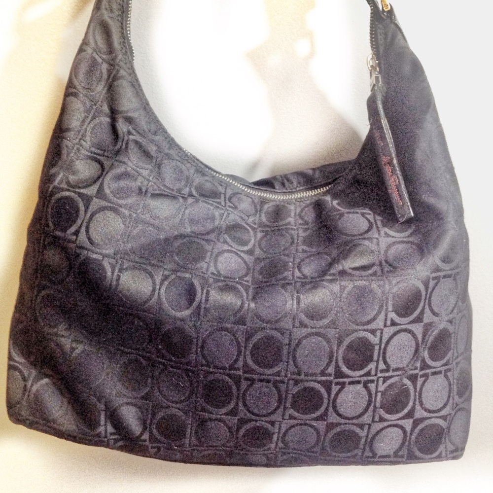 AUTHENTIC Salvatore Ferragamo shoulder bag
